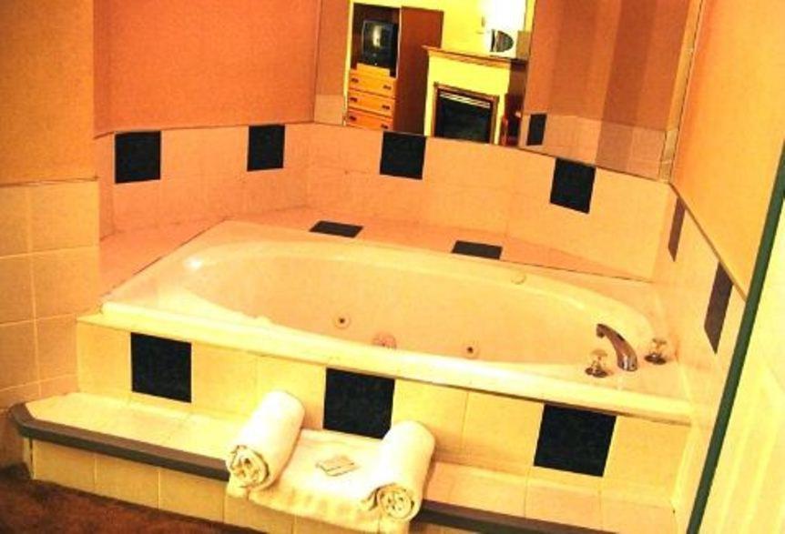 Fairview Inn Cornwall Bilik gambar